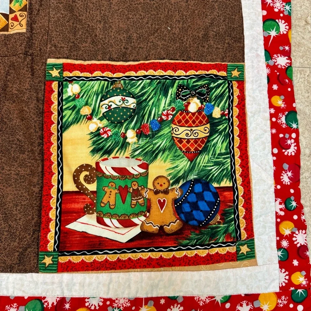 Handmade Vintage Gingerbread House & Gingerbread Men Quilted Small Throw Holiday